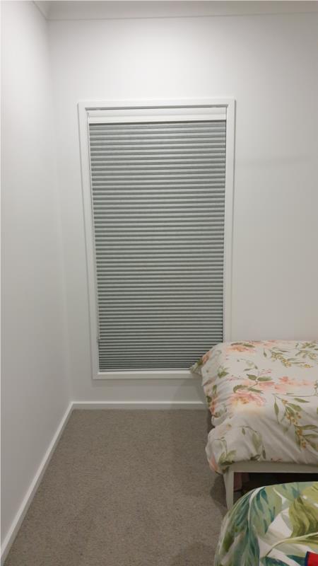 Portrait Day/Night Honeycomb Blind Cordloop