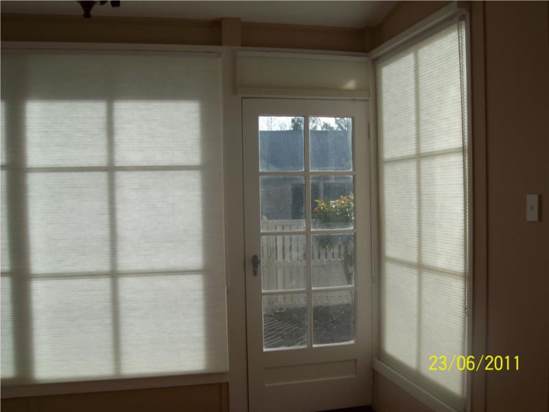 View single cell light filter on doorway