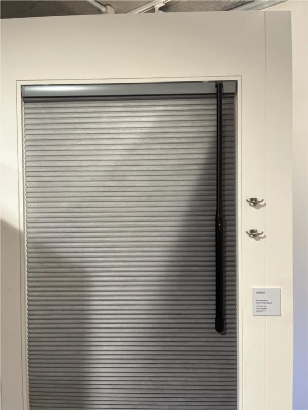 Battery Operated Portrait Power Bar