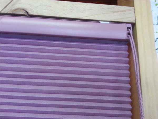 Portrait honeycomb easyrise chaindrive